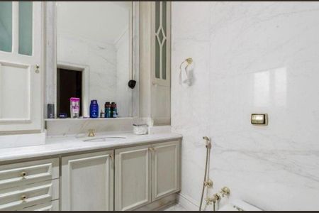 Casa à venda com 4 quartos, 360m² em Morumbi, São Paulo