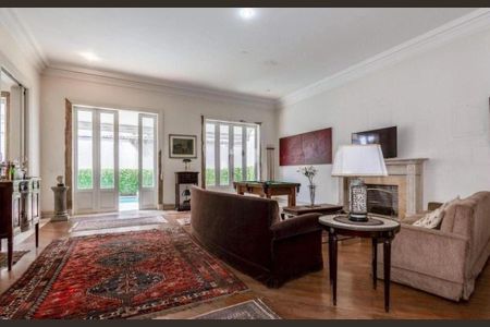 Casa à venda com 4 quartos, 360m² em Morumbi, São Paulo