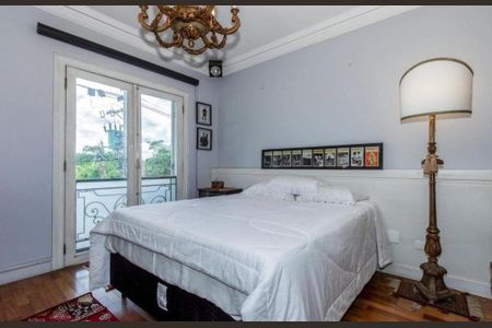 Casa à venda com 4 quartos, 360m² em Morumbi, São Paulo