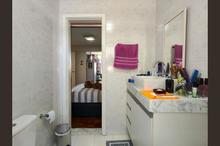 Apartamento à venda com 82m², 2 quartos e 1 vagaBanheiro da Suíte