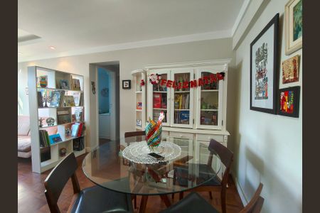 Apartamento à venda com 82m², 2 quartos e 1 vagaSala