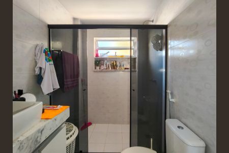 Apartamento à venda com 82m², 2 quartos e 1 vagaBanheiro da Suíte