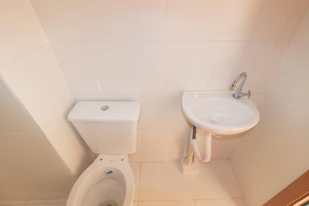Apartamento para alugar com 45m², 2 quartos e 1 vaga Apartamento para alugar com 45m², 2 quartos e 1 vagaBanheiro