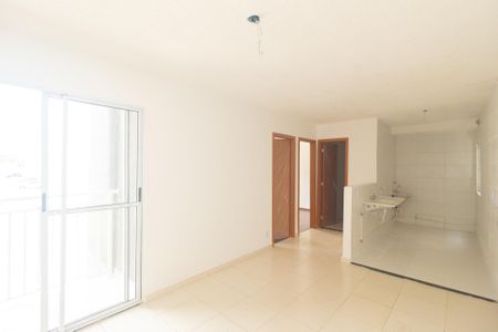 Sala de apartamento para alugar com 2 quartos, 45m² em Guaratiba, Rio de Janeiro