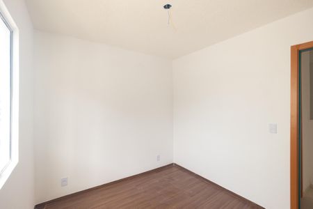 Quarto 1 de apartamento para alugar com 2 quartos, 45m² em Guaratiba, Rio de Janeiro