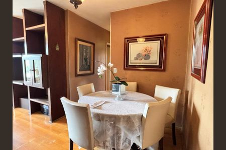 Apartamento à venda com 66m², 3 quartos e 1 vagaSala