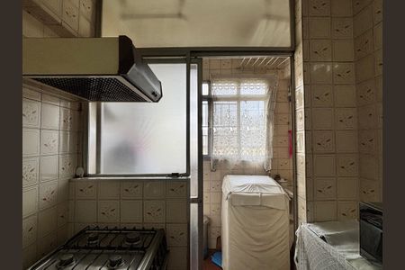 Apartamento à venda com 66m², 3 quartos e 1 vagaÁrea de Serviço