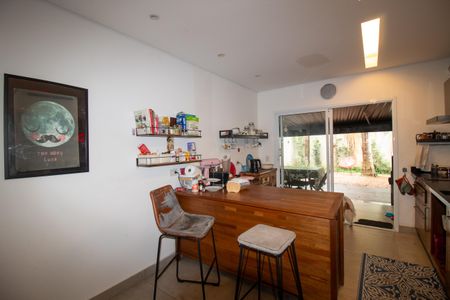 Cozinha de casa para alugar com 4 quartos, 200m² em Caxingui, São Paulo