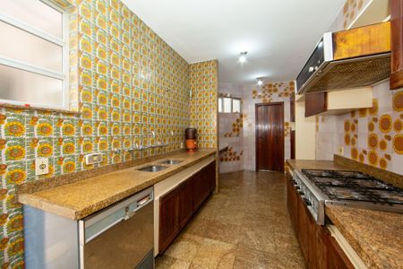 Apartamento à venda com 258m², 4 quartos e 1 vagaCOZINHA