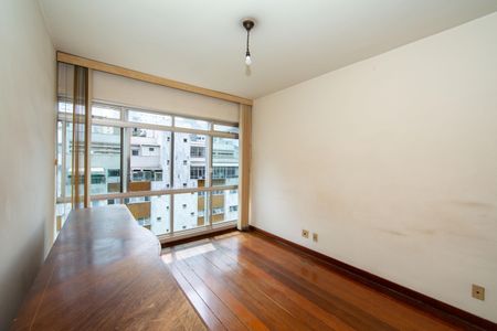 Apartamento à venda com 258m², 4 quartos e 1 vagaQUARTO3