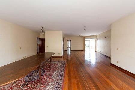 Apartamento à venda com 258m², 4 quartos e 1 vagaSALA