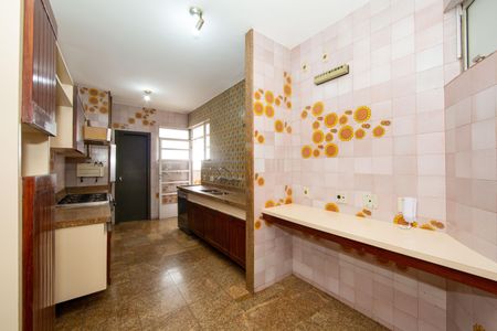 Apartamento à venda com 258m², 4 quartos e 1 vagaCOZINHA