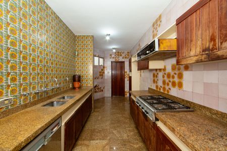 Apartamento à venda com 258m², 4 quartos e 1 vagaCOZINHA