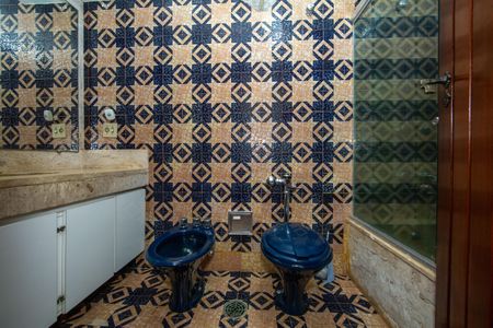 Apartamento à venda com 258m², 4 quartos e 1 vagaBANHEIRO2