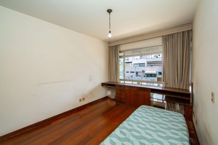Apartamento à venda com 258m², 4 quartos e 1 vagaQUARTO2
