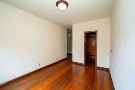 Apartamento à venda com 258m², 4 quartos e 1 vagaQUARTO4