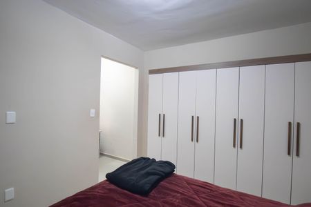 Quarto 1 de apartamento para alugar com 2 quartos, 55m² em Colubandê, São Gonçalo