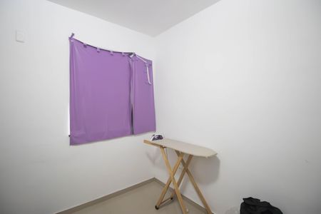 Quarto 2 de apartamento para alugar com 2 quartos, 55m² em Colubandê, São Gonçalo