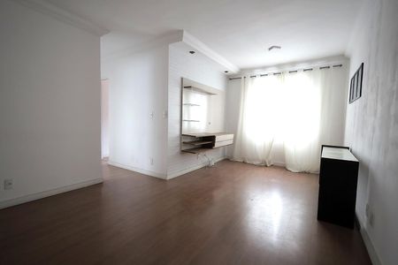 Sala de apartamento à venda com 2 quartos, 56m² em Parque Sao Vicente, Santo André