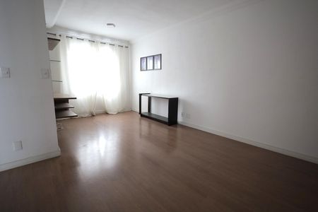 Sala de apartamento à venda com 2 quartos, 56m² em Parque Sao Vicente, Santo André