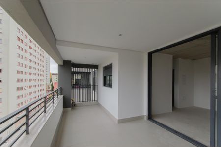 Apartamento à venda com 61m², 2 quartos e 1 vaga Apartamento à venda com 61m², 2 quartos e 1 vagaVaranda