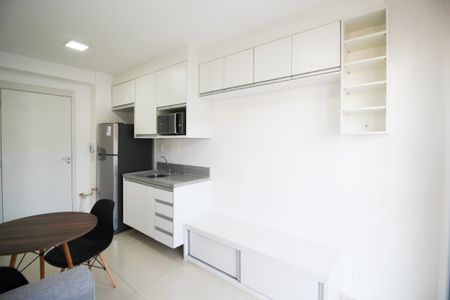 Sala de kitnet/studio para alugar com 1 quarto, 30m² em Vila Olímpia, São Paulo