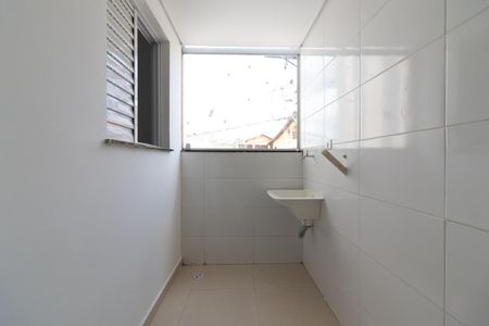 Apartamento para alugar com 40m², 2 quartos e sem vaga Apartamento para alugar com 40m², 2 quartos e sem vagaCozinha e Área de Serviço