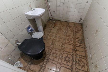 Banheiro de apartamento à venda com 2 quartos, 260m² em Vila Verde, São Paulo