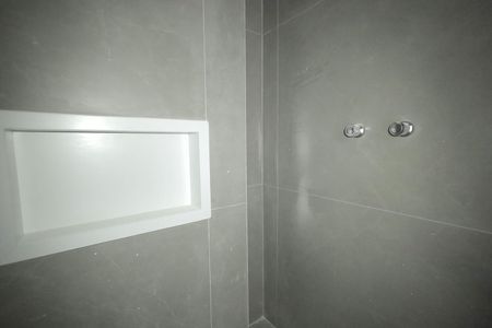 Apartamento à venda com 121m², 2 quartos e 2 vagasBanheiro