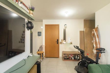 Sala de apartamento para alugar com 2 quartos, 60m² em Uberaba, Curitiba