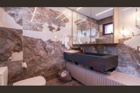 Casa de condomínio à venda com 668m², 3 quartos e 4 vagas