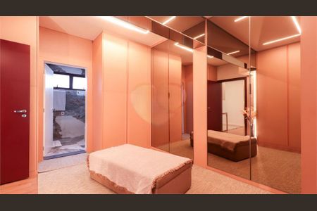 Casa de condomínio à venda com 668m², 3 quartos e 4 vagas