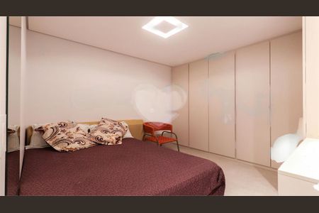 Casa de condomínio à venda com 668m², 3 quartos e 4 vagas