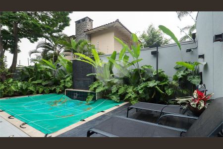 Casa de condomínio à venda com 668m², 3 quartos e 4 vagas