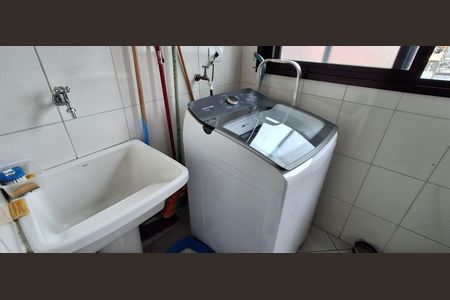 Apartamento à venda com 64m², 2 quartos e 2 vagasÁrea de Serviço 