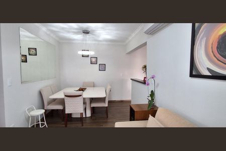 Apartamento à venda com 64m², 2 quartos e 2 vagasSala