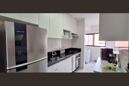Apartamento à venda com 64m², 2 quartos e 2 vagasCozinha 