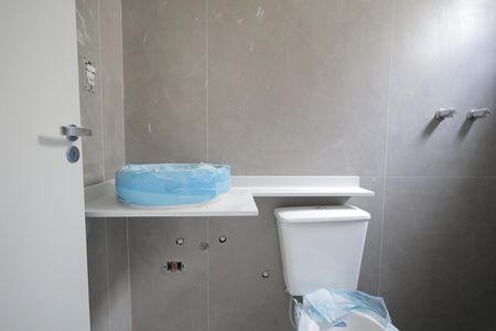 Apartamento à venda com 121m², 2 quartos e 2 vagasBanheiro Suíte