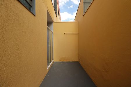 Apartamento para alugar com 70m², 2 quartos e 1 vagaÁrea de Serviço