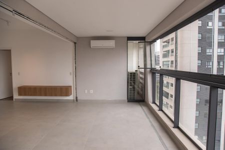 Apartamento para alugar com 134m², 2 quartos e 2 vagasSala