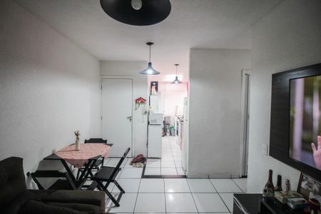Sala de apartamento para alugar com 2 quartos, 50m² em Cerâmica, Nova Iguaçu