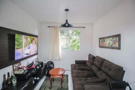 Sala de apartamento para alugar com 2 quartos, 50m² em Cerâmica, Nova Iguaçu