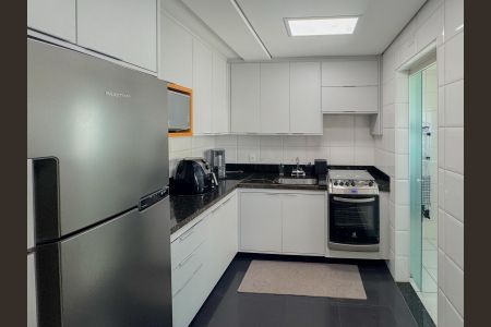 Apartamento para alugar com 80m², 2 quartos e 2 vagasCozinha