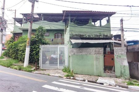 Casa à venda com 3 quartos, 320m² em Bandeiras, Osasco