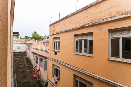 Sala vista de apartamento para alugar com 1 quarto, 45m² em Quintino Bocaiúva, Rio de Janeiro