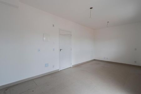 Studio à venda com 33m², 1 quarto e 1 vagaSala/Cozinha