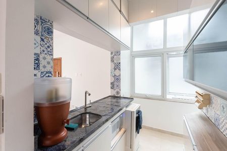 Apartamento à venda com 60m², 2 quartos e sem vagaCozinha e Área de Serviço