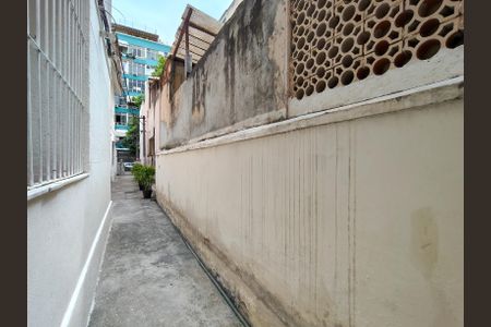 Apartamento à venda com 50m², 2 quartos e sem vagaFachada e portaria