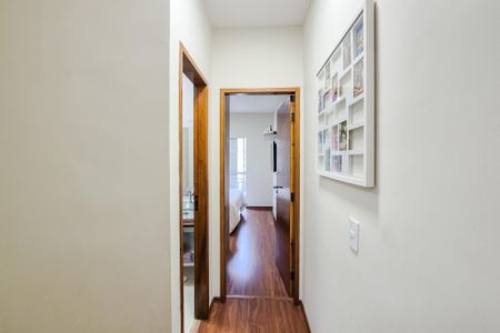 Apartamento à venda com 75m², 2 quartos e 2 vagas Apartamento à venda com 75m², 2 quartos e 2 vagascorredor