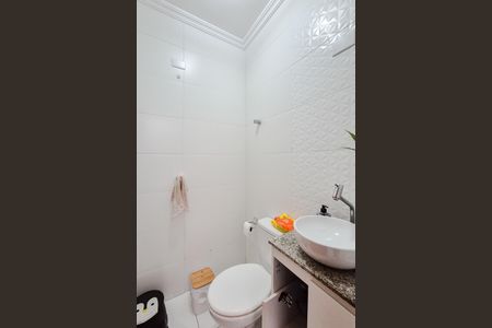 Apartamento à venda com 75m², 2 quartos e 2 vagas Apartamento à venda com 75m², 2 quartos e 2 vagasBanheiro de serviço